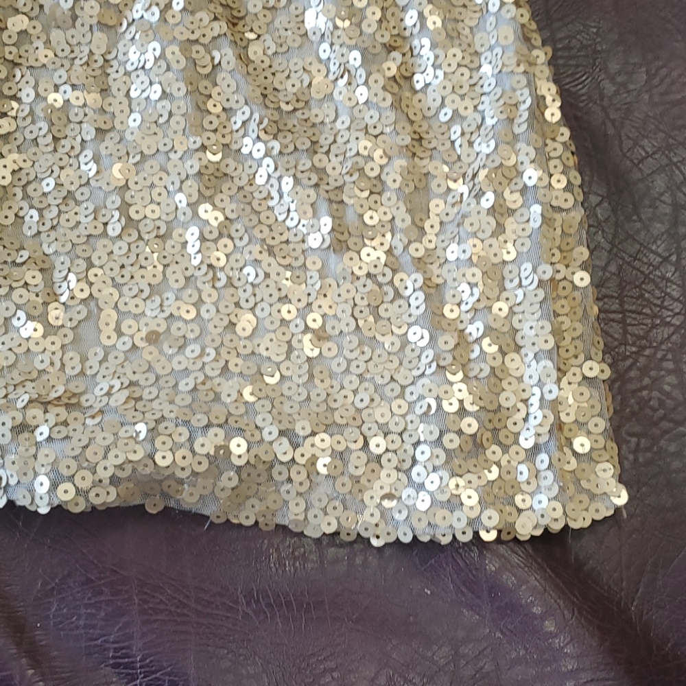 Gold sequin mini skirt - Picture 7 of 10
